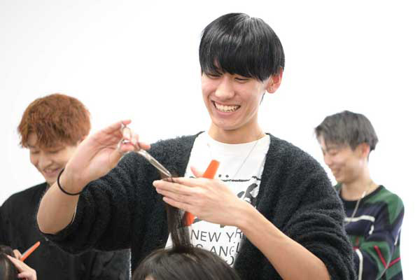 美容師