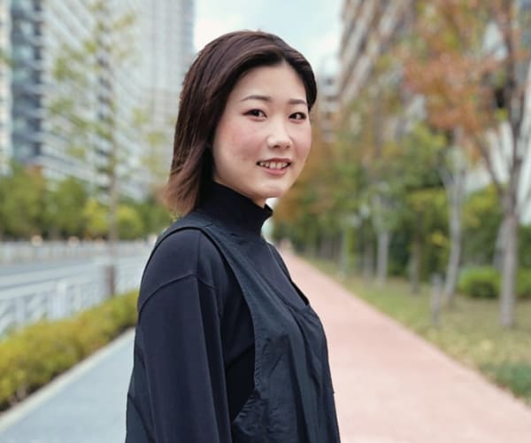横川 真奈 さん